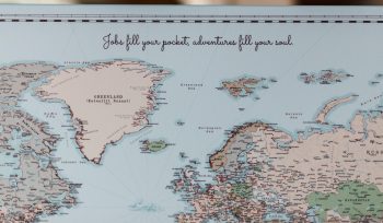 retro-world-map-with-inspiring-text